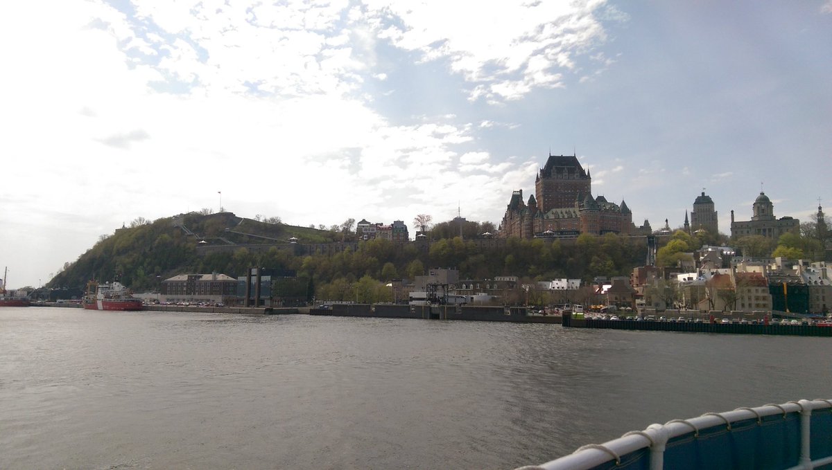 SingleGuyTweet5's tweet photo. Great river cruise on a sunny afternoon. Stunning views, wonderful guide, beer, and maple whiskey. #Quebec #AMLexperience @Croisieres_AML https://t.co/VQgn7BfysT