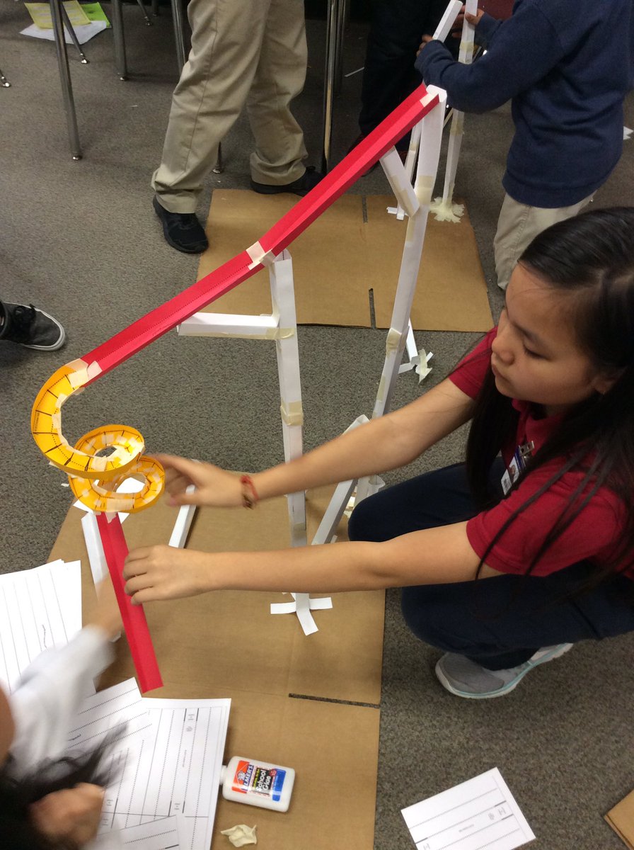 YgbIntScience's tweet photo. Amazing roller coasters in Ms. Nguyen's STEM class!  What a great Day 2 of STEM Conference!@YgbIntScience @YgbInt @AliefScience https://t.co/JpGXT4nkop