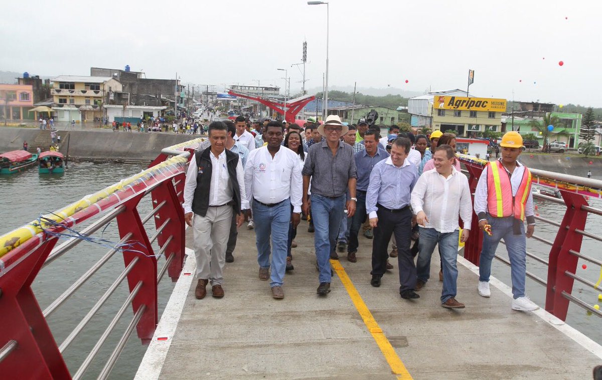JorgeGlas's tweet photo. ¡Día histórico en Muisne! Inauguramos el puente peatonal que beneficiará a más de 30 mil personas ¡Vamos a potenciar el turismo de la isla! https://t.co/Ly9WxBHUqd