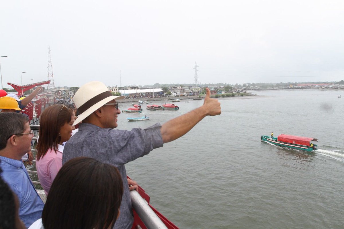 JorgeGlas's tweet photo. ¡Día histórico en Muisne! Inauguramos el puente peatonal que beneficiará a más de 30 mil personas ¡Vamos a potenciar el turismo de la isla! https://t.co/Ly9WxBHUqd