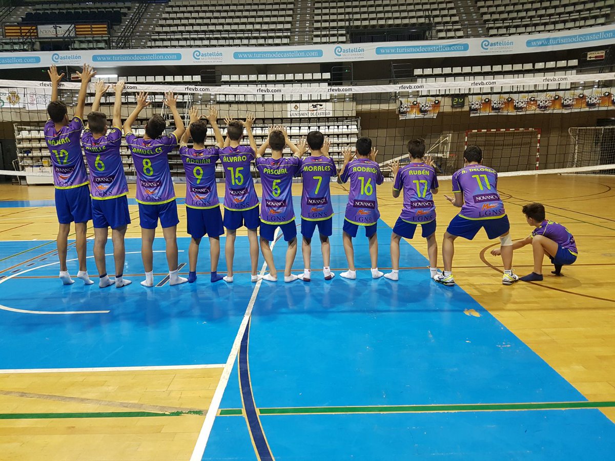 VoleibolLeganes's tweet photo. #CEIM2017 comenzamos bien la segunda fase: Leganes 3 @CV_Alcala  0 Enhorabuena!¡! #VamosLega https://t.co/xjj6rEDMUT