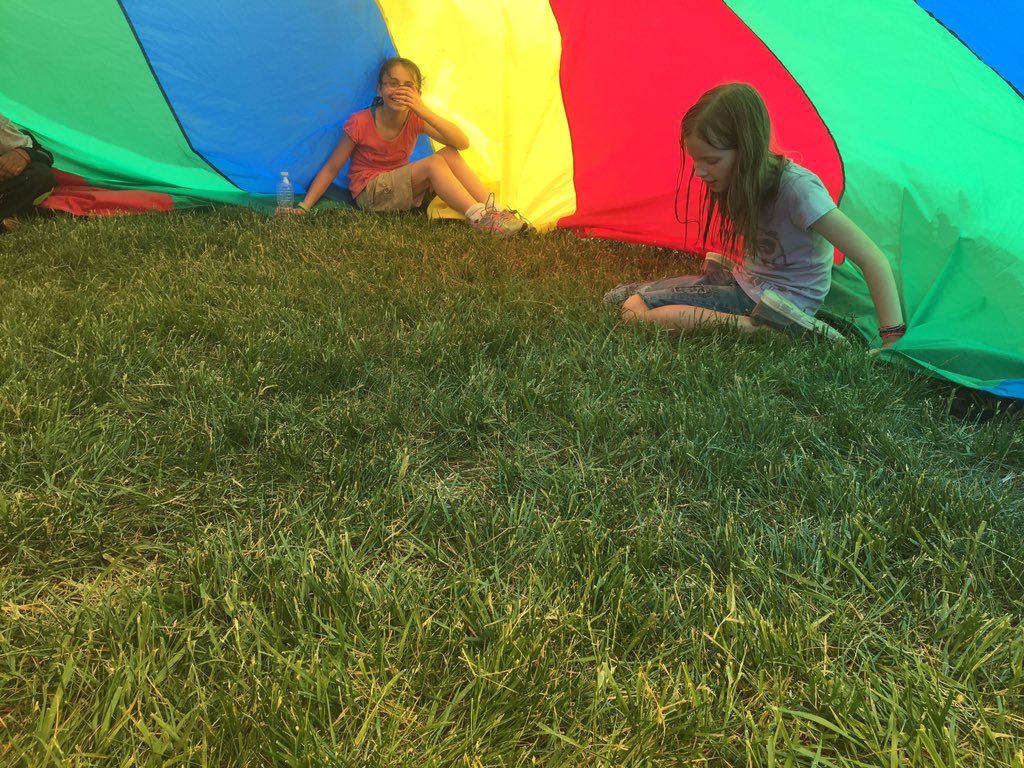 MD5thgrade's tweet photo. #5thGradeMD enjoying field day @MadisonPlaceK5 #cookingup5thgrade https://t.co/xlc72OGufq