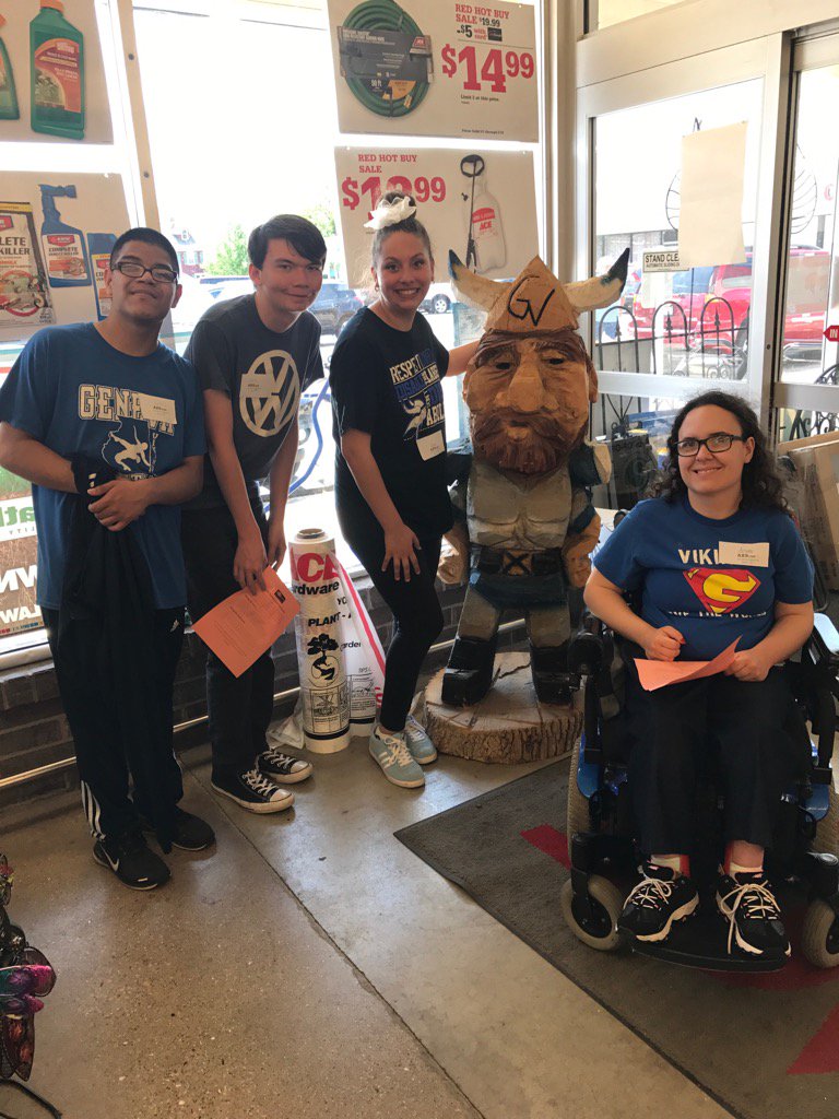 meeksie_j's tweet photo. Geneva Vikings at Ace Hardware #axsmap #keepmovingforward @mrsbaileycole @AmeKazmer https://t.co/orG9LSpJve