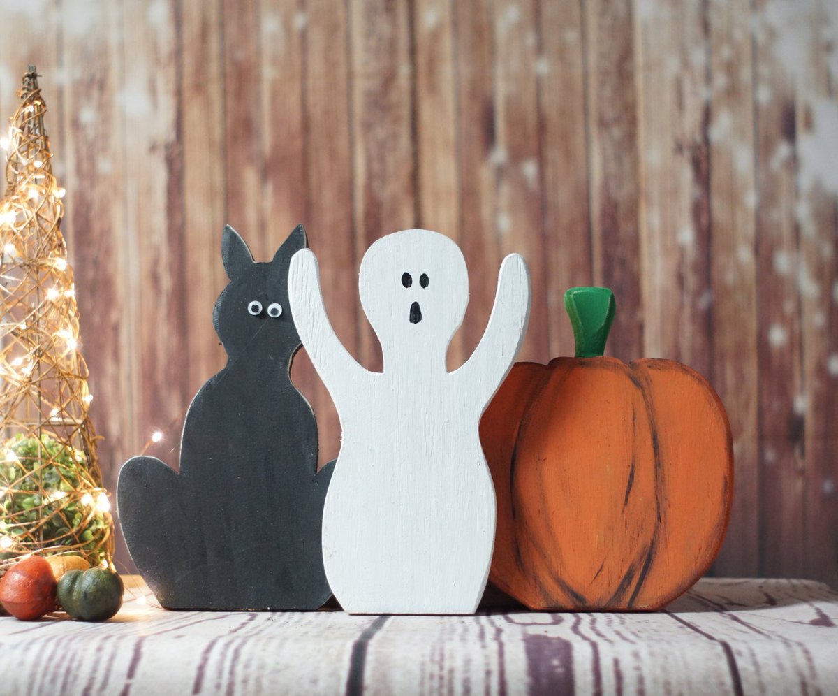 GFTwoodcraft's tweet photo. Rustic Halloween, Black Cat, Pumpkin Decor , Ghost Shelf Sitter, Halloween Wreath Hanger https://t.co/lxrpi8Nb9t #handmade #logcandle https://t.co/V3dVixpkvj