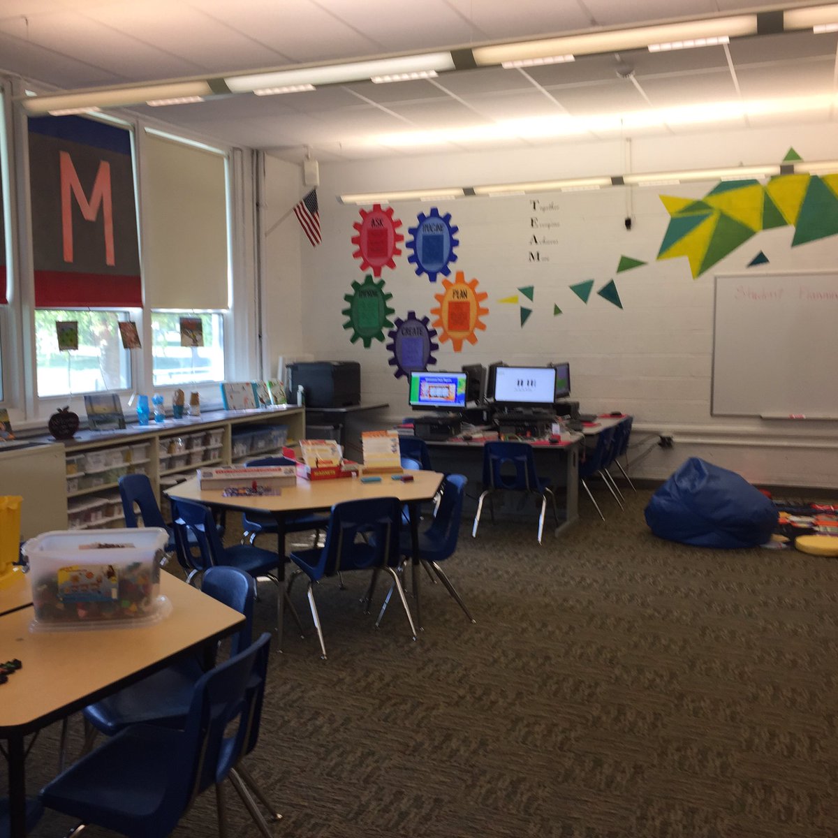 WhitingWildcats's tweet photo. The opening of our new STEM Lab is official. #21stcenturylearning #studentsneedscomefirst https://t.co/zWU0nrHgiJ