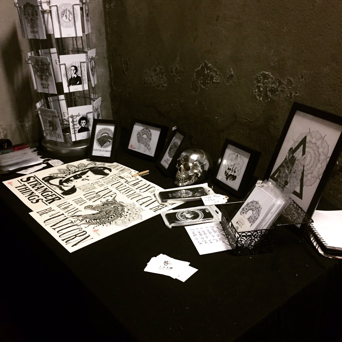 KalikaGraphisme's tweet photo. Petit stand au @Fest_5Element ! #leeloo #mandala #graphicdesign #fest5element #ivry https://t.co/7nmgAbQl3C