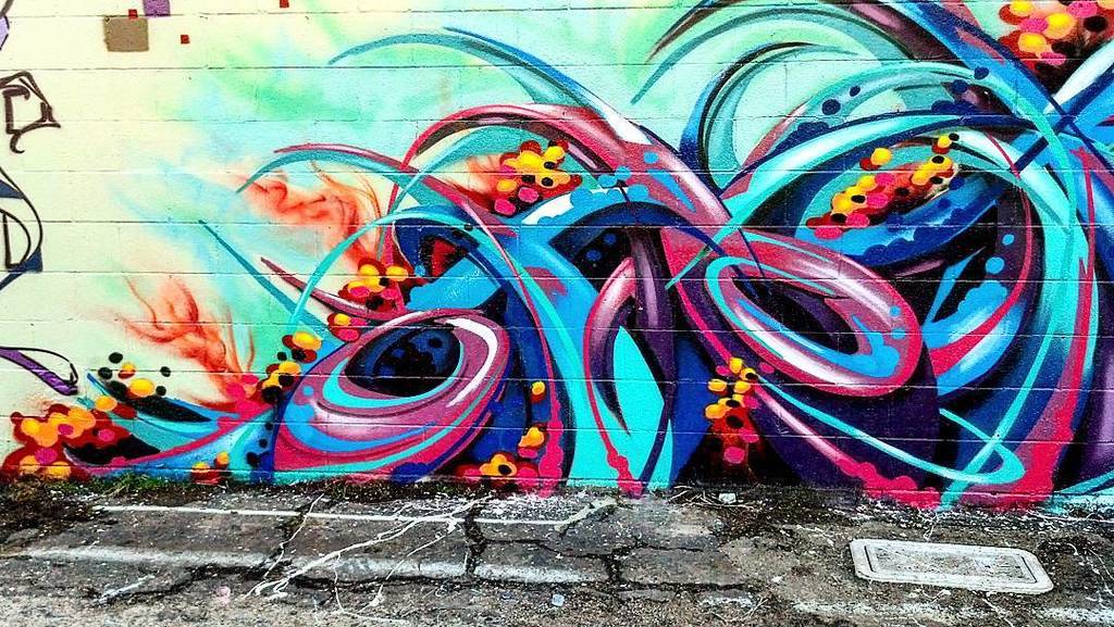 WERKOTBOT's tweet photo. Rise of the Otbots...#tbt #graffalicious #graffiti#streetart #mtn94 #Fresno #California #aerosol #artdealer #otbot https://t.co/j6WSb1bOIA https://t.co/5CmDaBWZAl