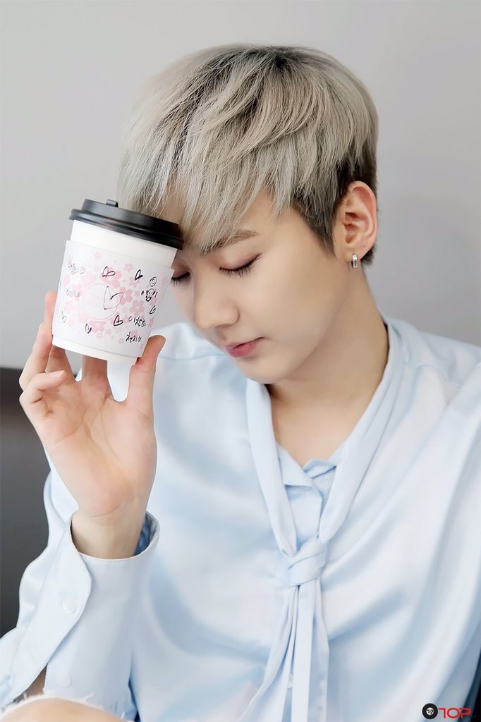 popowoodon's tweet photo. Request__✏🐥Vol.96☆^____^☆♡님🌛
Thank you for your request🌠
#틴탑 #천지 #CHUNJI
☕🐤
#병아리 #Chick https://t.co/BC2UOGi1z3
