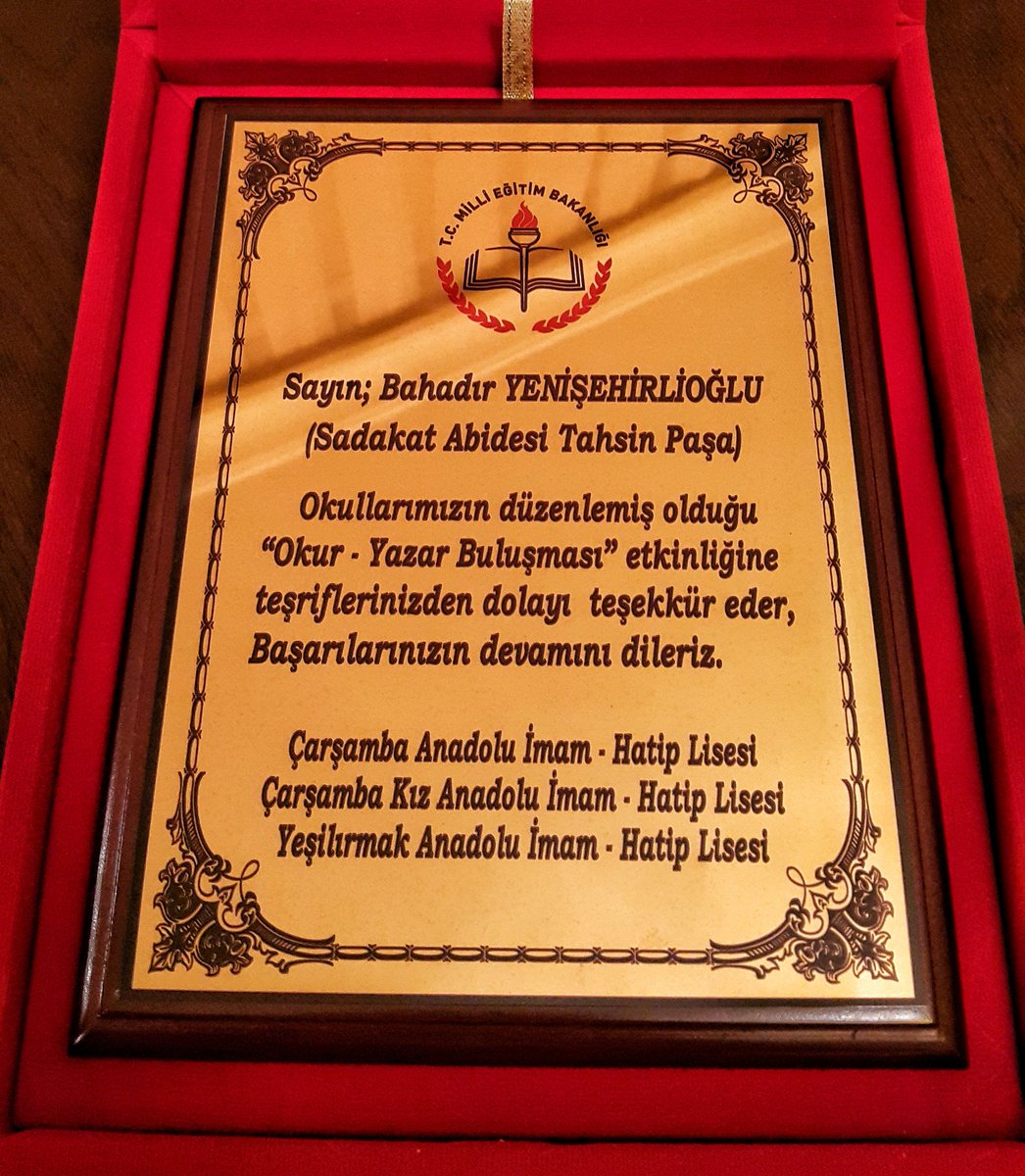Yenisehirlioglu's tweet photo. (Sadakat Abidesi Tahsin Paşa)  tanımlaması mutlu etti.  Muhabbetlerimle. @esfilmcomtr @trt1 @timasyayingrubu https://t.co/kIxjkiyzns