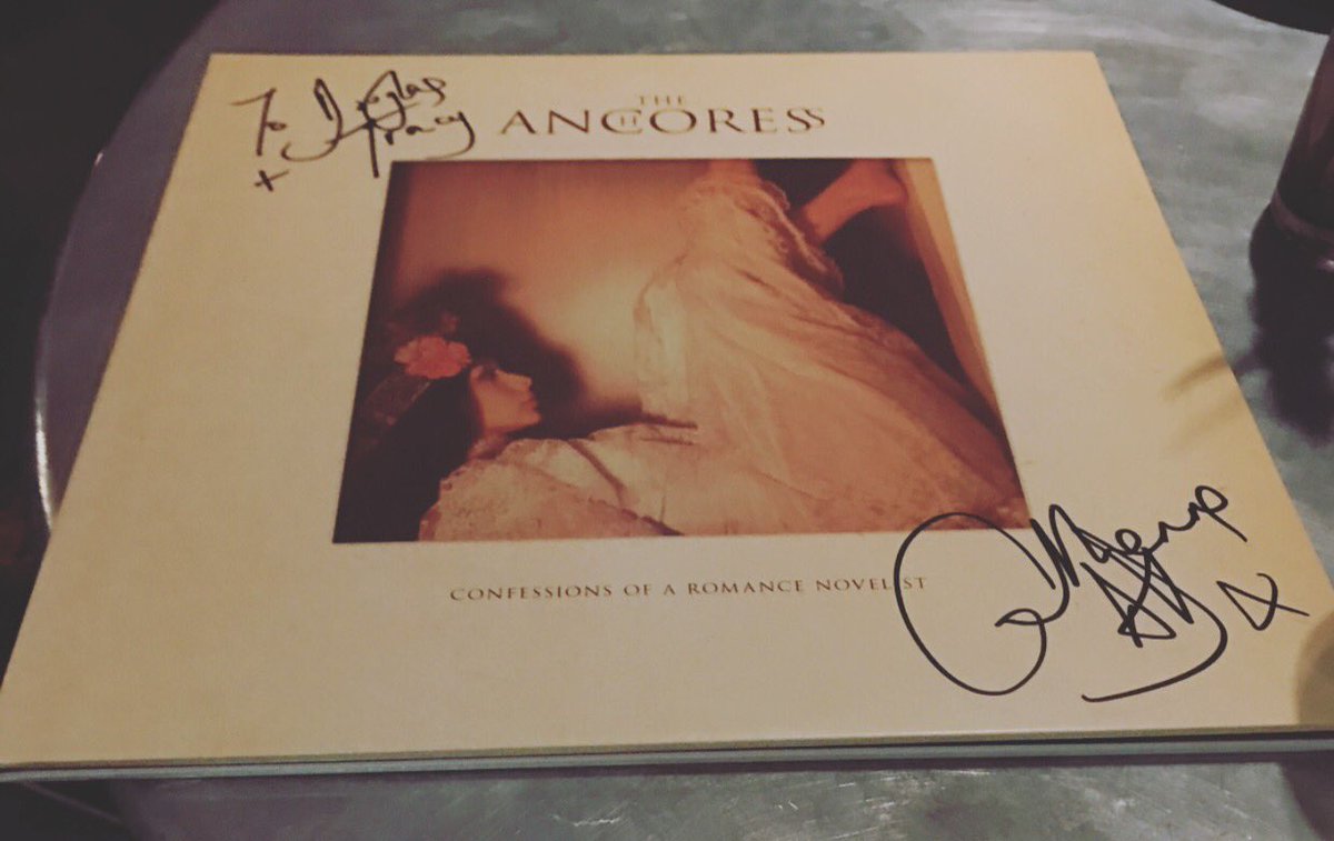 MacPosh1's tweet photo. Amazing performance tonight by @The_Anchoress & thank you for our signed album β€ can't wait to play #RiversofIce @ our wedding @mikk67 β€π°π½πΌ https://t.co/8KkYqCZliS