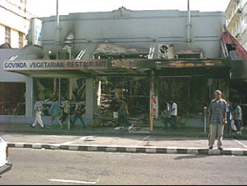 angry_kpra's tweet photo. 19 May 2000 coup, 17 years today.  #Fijipol https://t.co/jq2SAak6XA