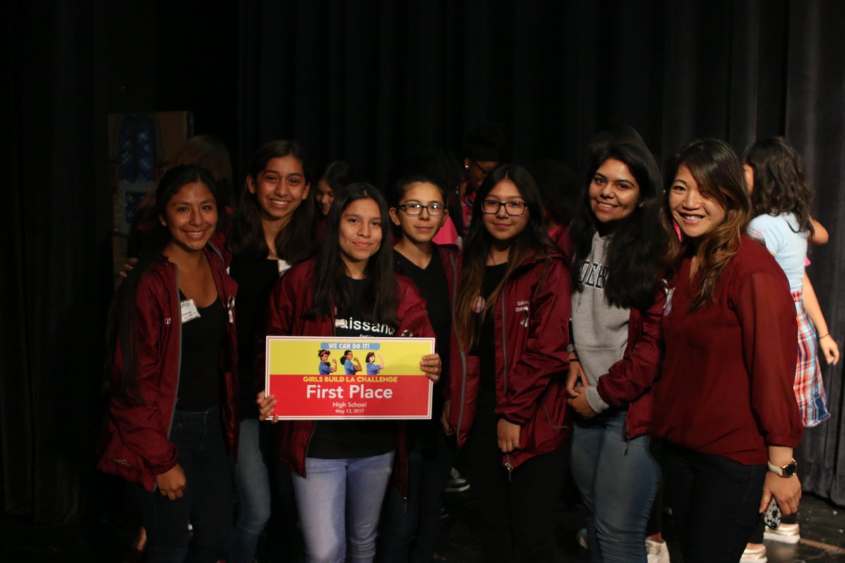 LAPromiseFund's tweet photo. Our HS #GirlsBuildLA winning team ran coding workshops &amp; created a prototype for a #VR college tour. @ELARASTEAM https://t.co/uqO8EQCo4M
