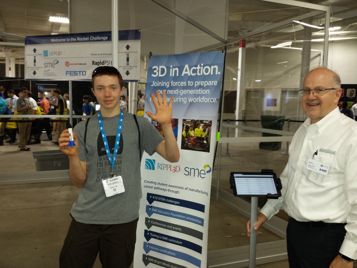 Rippl3D's tweet photo. Today's high flyer @eastec. Achieved a perfect score in the #airrocket #challenge! @SME_MFG @GregoryAJones @makergear @Festo_US @RapidPSI https://t.co/9YddmuEMBA