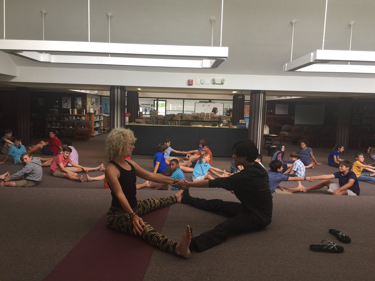 TheMeredithlong's tweet photo. Yesterday we were blessed to have a wonderful yoga instructor work with the STM 6th grade class. #stmmiddle
https://t.co/wihYj04VYB https://t.co/yxKqx8ieAy
