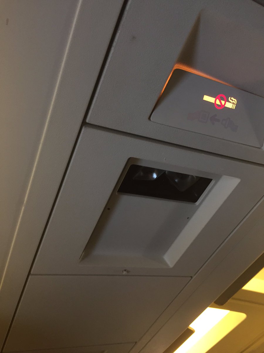 Seriously <a href="/AmericanAir/">americanair</a>? An intercontinental flight with no power, no air, and dials to change volume? Shame. <a href="/thepointsguy/">The Points Guy</a> wasn't lying