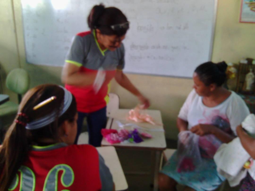 eb_masato's tweet photo. Taller de elaboracion de lazos @eb_masato @clifmaguablanca @norkyegc https://t.co/zu055gkDew
