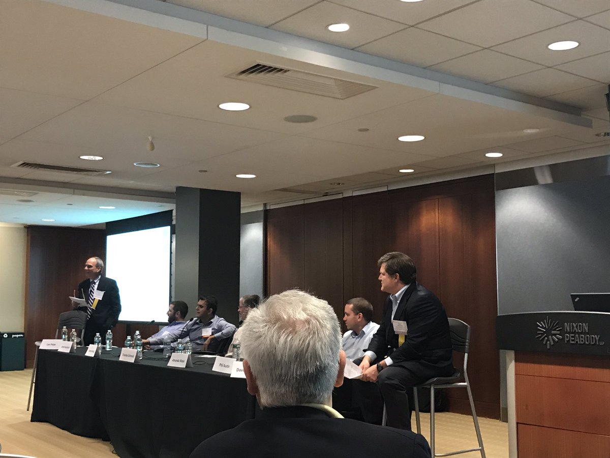 sooshayco's tweet photo. we're here at the #foodtechforum talking about connecting tech + food! https://t.co/1czTsRoIUQ