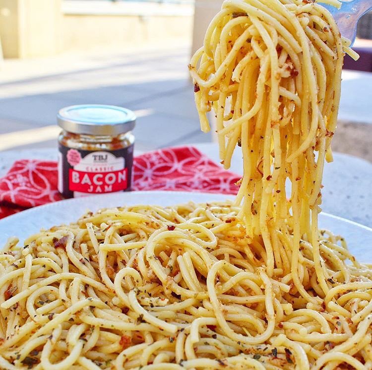TBJGourmet's tweet photo. Baconize your favorite dishes like this #BaconJam #Spaghetti made w/ our Classic Bacon Jam
#baconpasta #spagetti #foodporn #bacon #nomnom https://t.co/PFoQOKIhir