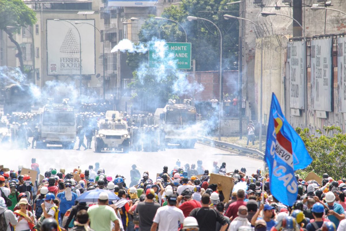 liliantintori's tweet image. ¿No has entendido Dictador? ¡No nos vamos a ir de la calle hasta que te vayas! Este pueblo ya decidió: vamos a rescatar la Libertad.
