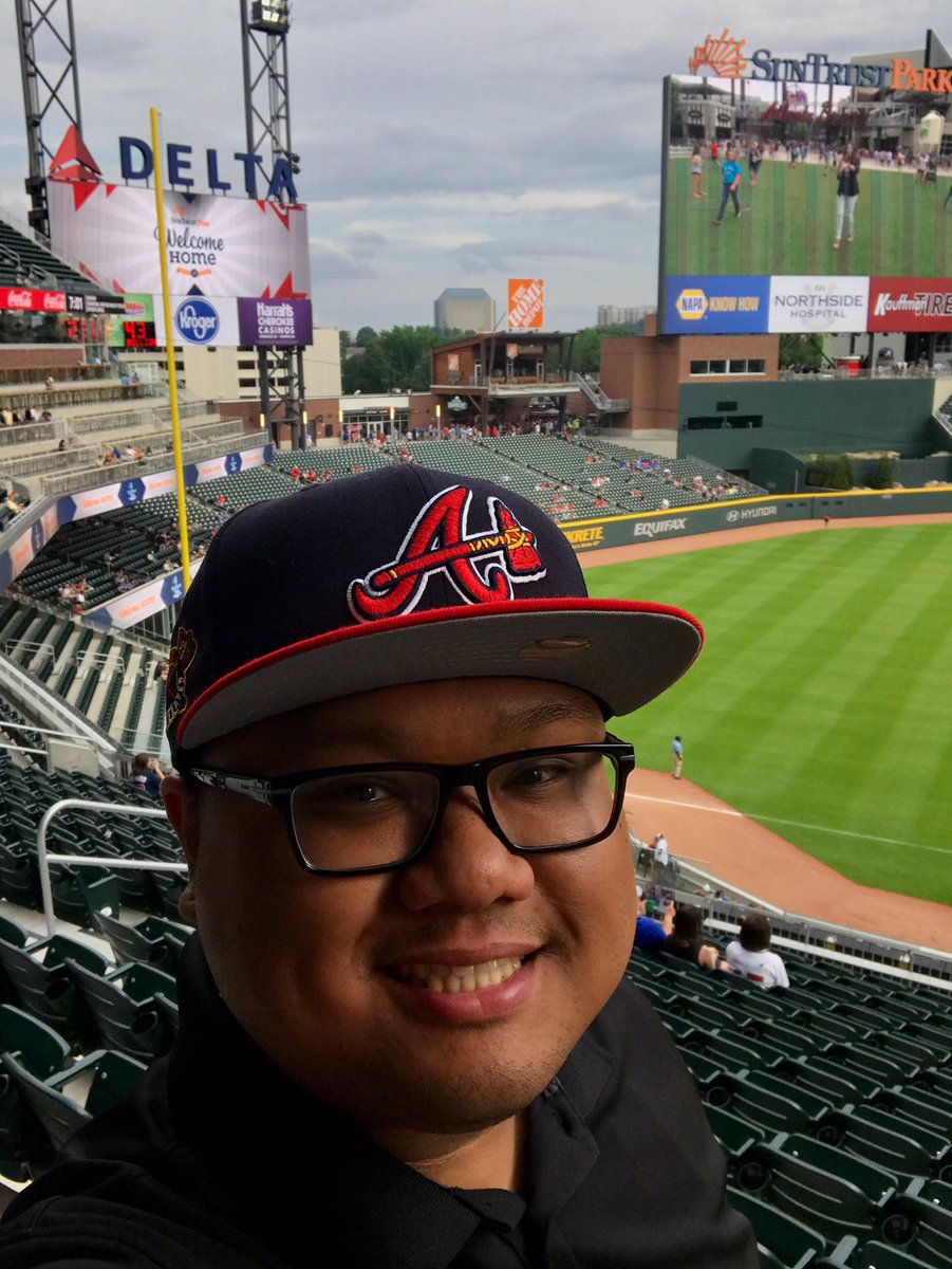 marcusdmartinez's tweet photo. Out here tonight at #SunTrustPark rooting for the home team!  #AtlantaBraves #TorontoBlueJays #ATL #Hotlanta #DeltaAirLines https://t.co/HS1Ku64CDB
