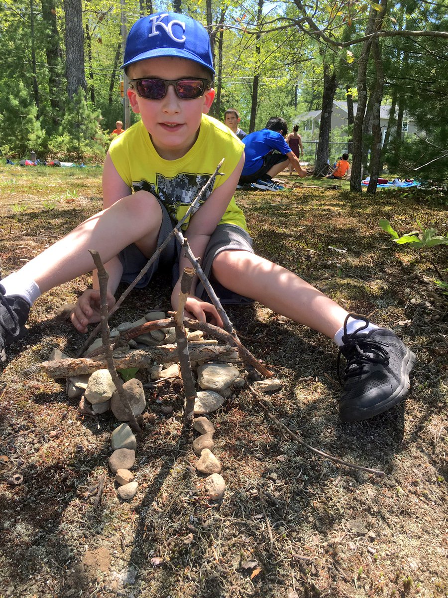 MrsCodyer's tweet photo. Outdoor build and design lab! #OutdoorClassroomDay https://t.co/eetaRPkqmf