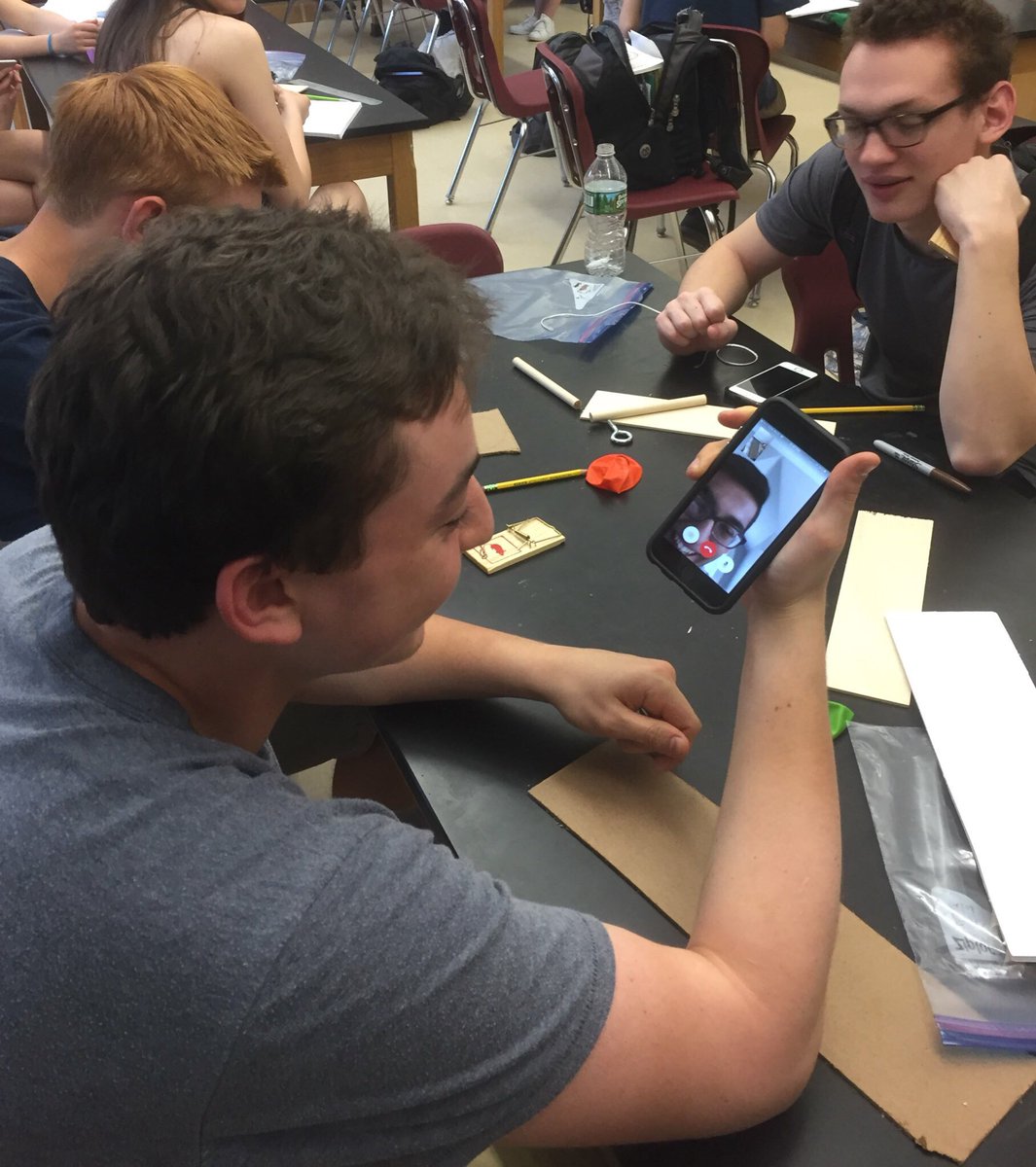 designbymcd's tweet photo. When your partner is out of class and you gotta make decisions, you do what ya gotta do #facetime #shsdlab #collaboration @lyokana59 https://t.co/KyT7FDvfP4