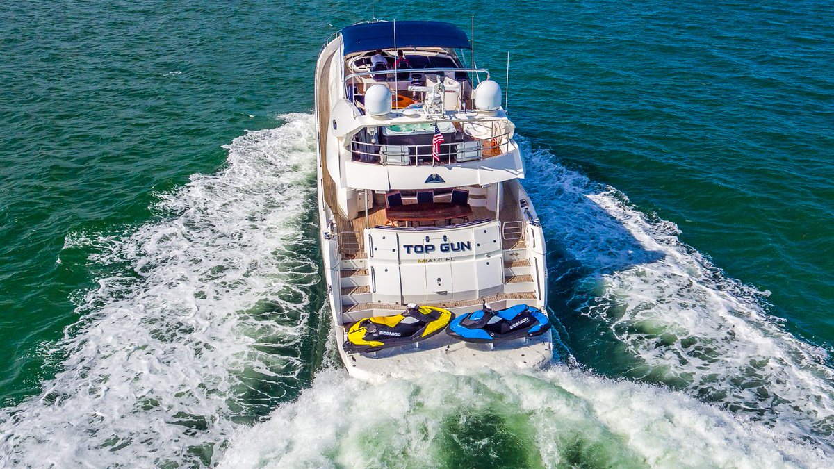 BRPSeaDoo's tweet photo. Who's ready for an epic weekend? #SeaDoo #luxury #thegoodlife #SPARKsomefun #yacht
Photo: @5_Star_Miami https://t.co/6AxYc02mhK