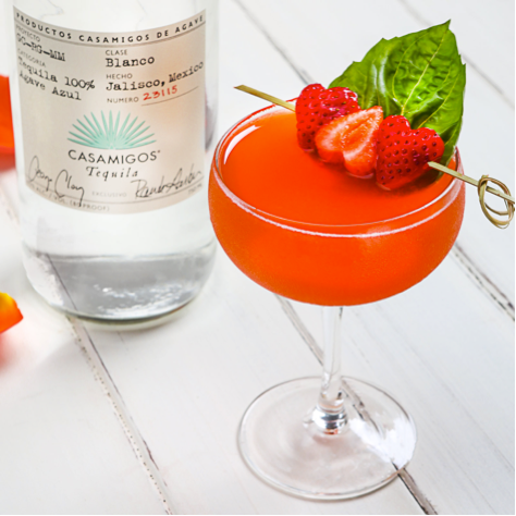 WMWineandFood's tweet photo. .@Casamigos is creating a signature cocktail at Tastemakers on 6/9 at @RitzCarlton! Get your ticket to try it: https://t.co/w3Wwo2daRU https://t.co/zynGwFjzy2