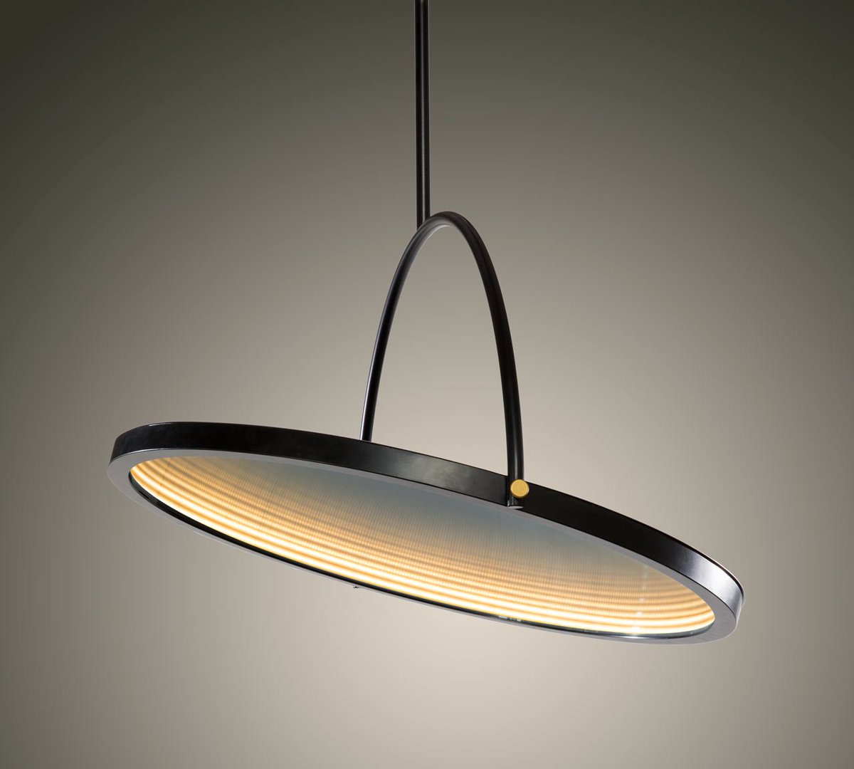 PlaitlyDesign's tweet photo. OBLIO: A Mirror Turned Lamp, a Lamp Turned Mirror - Design Milk https://t.co/RTRBU0PvxP https://t.co/blfvrDuVeG