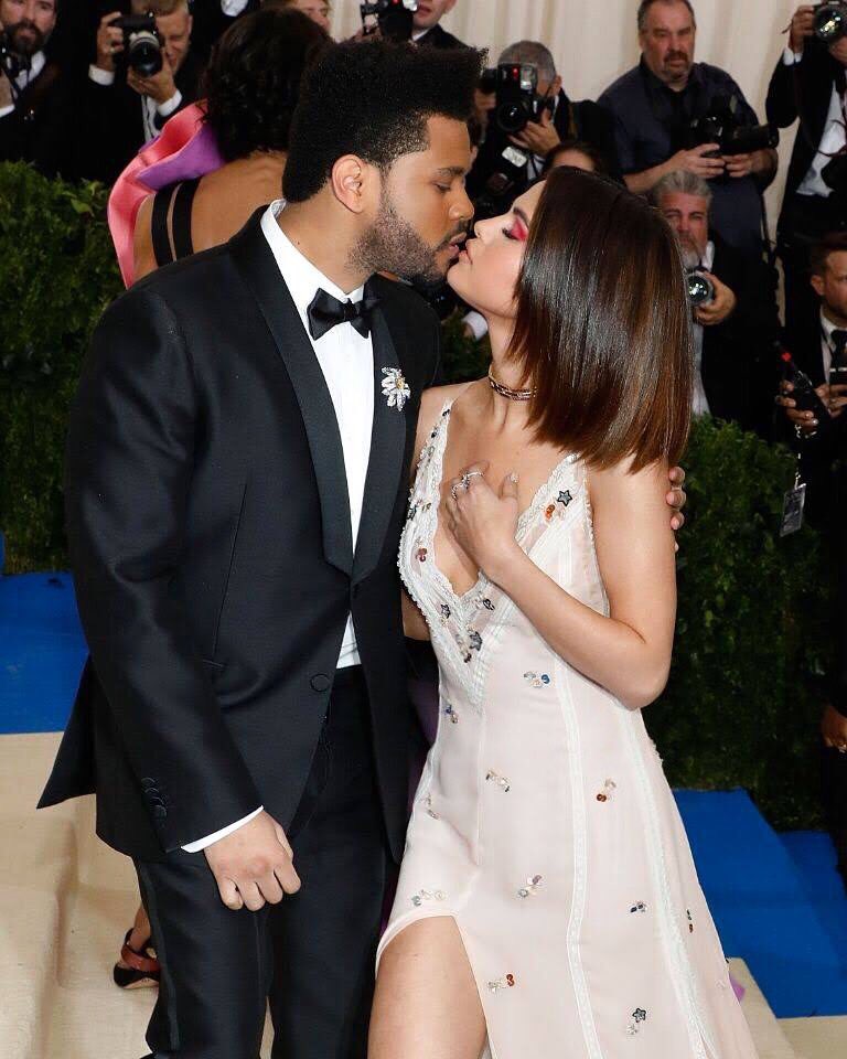 hungvanngo's tweet image. #tbt #MetGala2017