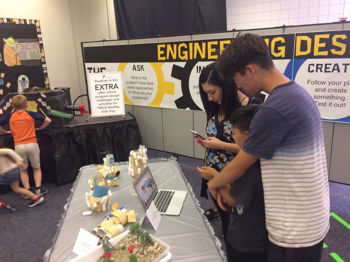 JuarezAcademy's tweet image. The Engineering Showcase...an Open House show stopper! #engineeringforchange #juarezacademy