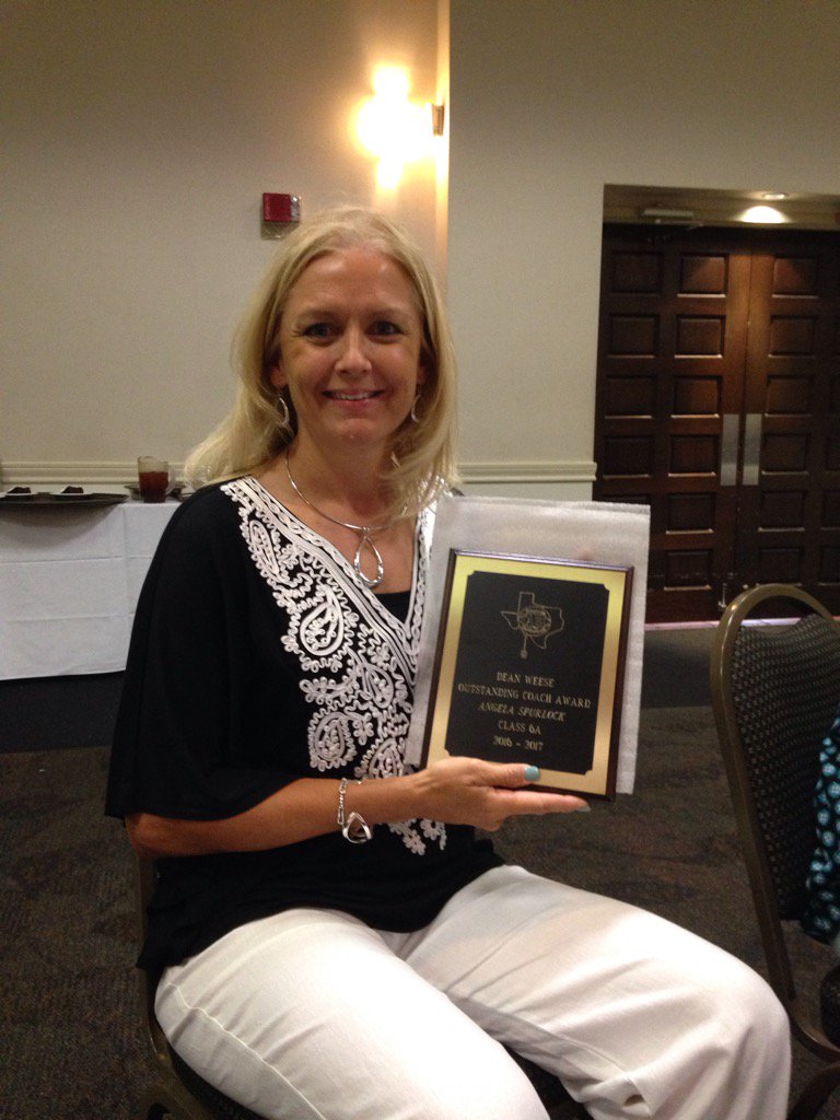 KatyISDAthletic's tweet photo. The Dean Weese 6A Coach of the year from Seven Lakes HS. Congratulations Coach Angela Spurlock! @Ted_Vierling https://t.co/U97ljCVBim