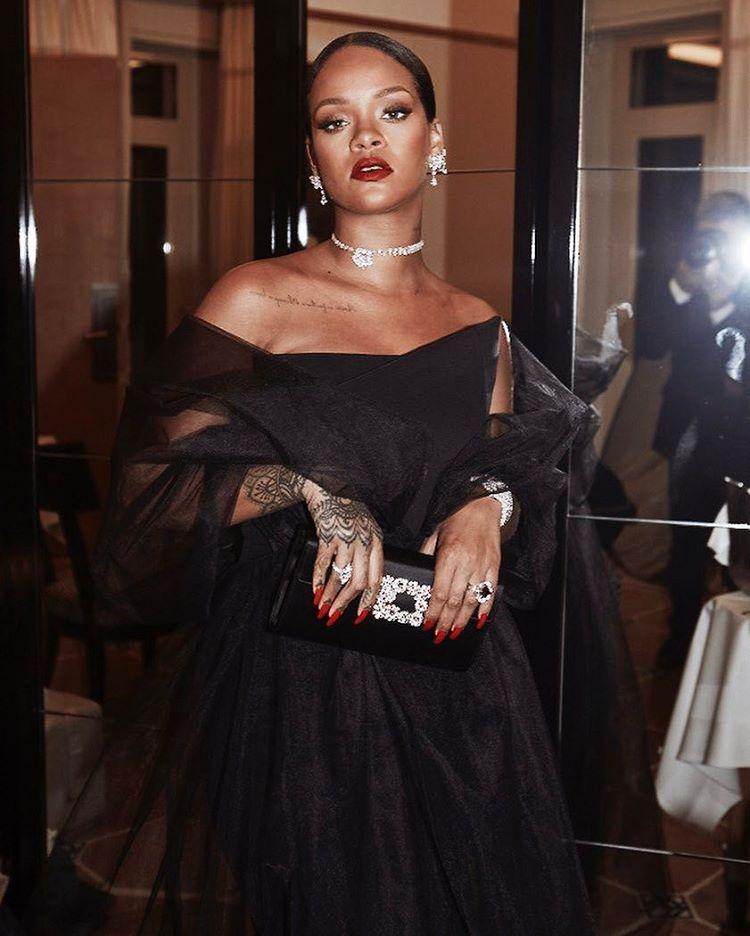 RocNation's tweet photo. .@Rihanna at #CannesFilmFestival with @Chopard. 

#RihannaLovesChopard 💎 https://t.co/K0wKUy11cQ