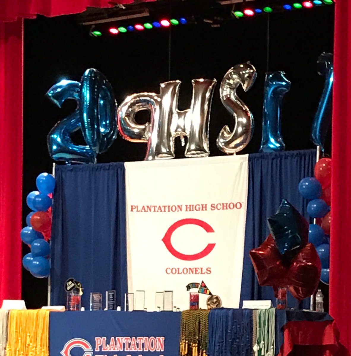 🌴Mighty Hoff🌴 tweet media