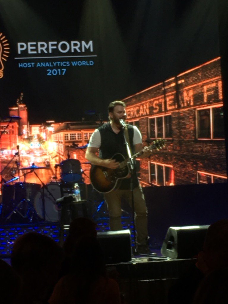 kevinlawrenceHA's tweet photo. It's happenin' at #haworld party https://t.co/vEdXev7Jcb