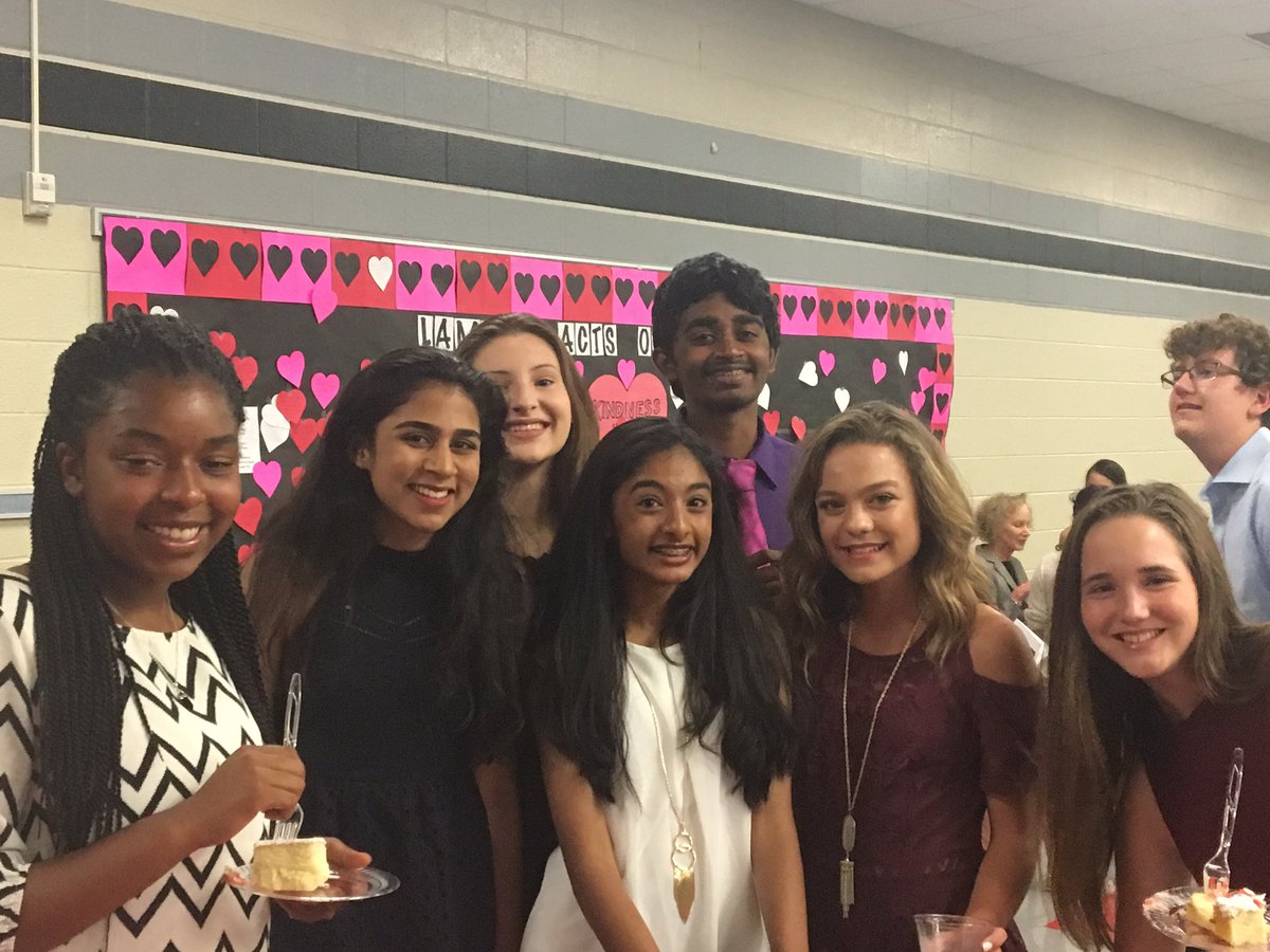 LamarMS's tweet photo. Great night inducting our new NJHS members #soproud #awesomekids Thanks @shakia_cole @hearnh08 @AP_Rob_LamarMS @PERobertson @HatcherSheryl ! https://t.co/O6ohkqGWJs