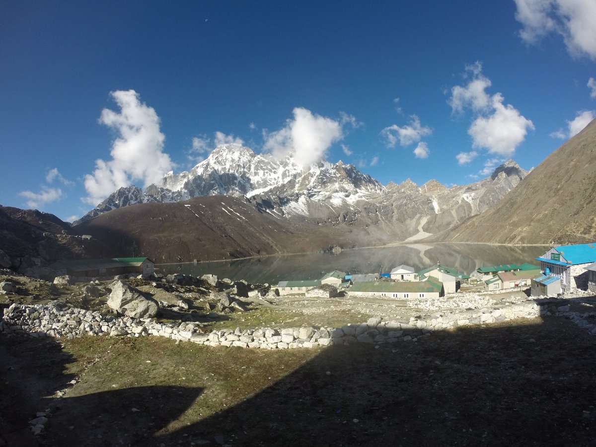 up_everest's tweet photo. Good morning from Gokyo Lake! #Everest #Gokyo #Lakes #Nepal #AdventureOfALifetime https://t.co/WmtGo30lCH