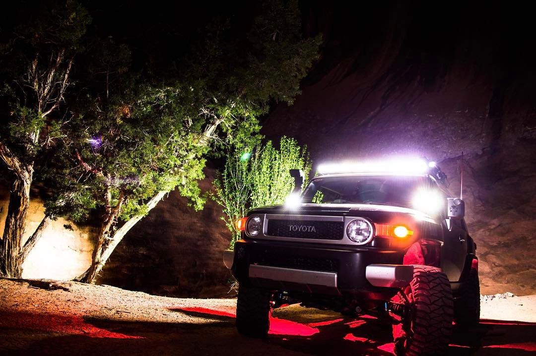 nilightled's tweet photo. A lovely night time here for @ theerobbyhargis
#nilight #lightbar #rocklight
#Utahoffroad #UtahToyota https://t.co/nenw7JDT9f