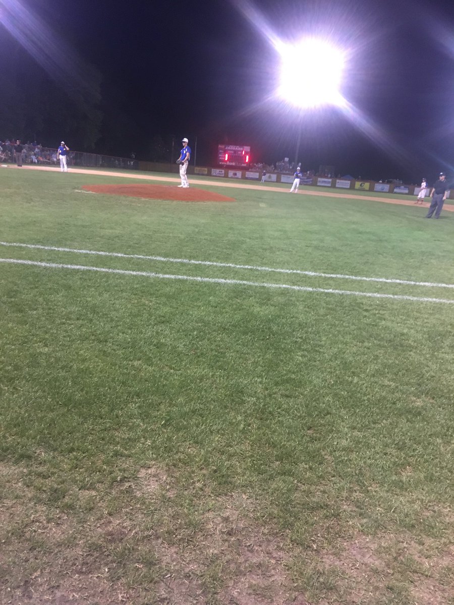 wayne_baseball's tweet photo. Underway here in game 3 of the AA State Championship https://t.co/47U1Q49iYs