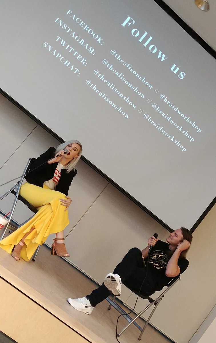 mcleanentertain's tweet image. "Follow your passion. Follow the fun!" - @thealisonshow at @BraidWorkshop on starting a new business/project 💕
#TheAlisonShow #BraidWorkshop