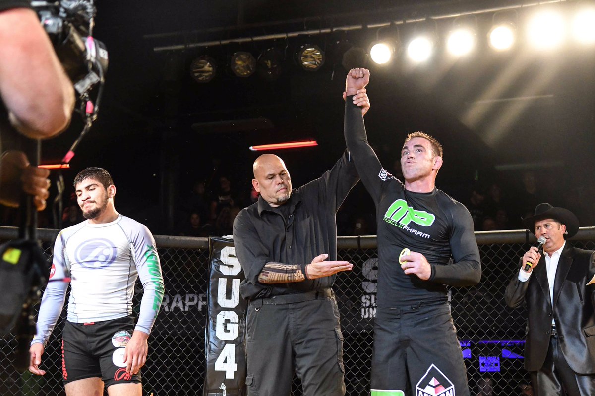 PedraoH54's tweet photo. .@jakeshieldsajj You are the best! I admire you a lot, brother. Thick peel as always in fights! #SUG4 https://t.co/B1qx3qTJV2
