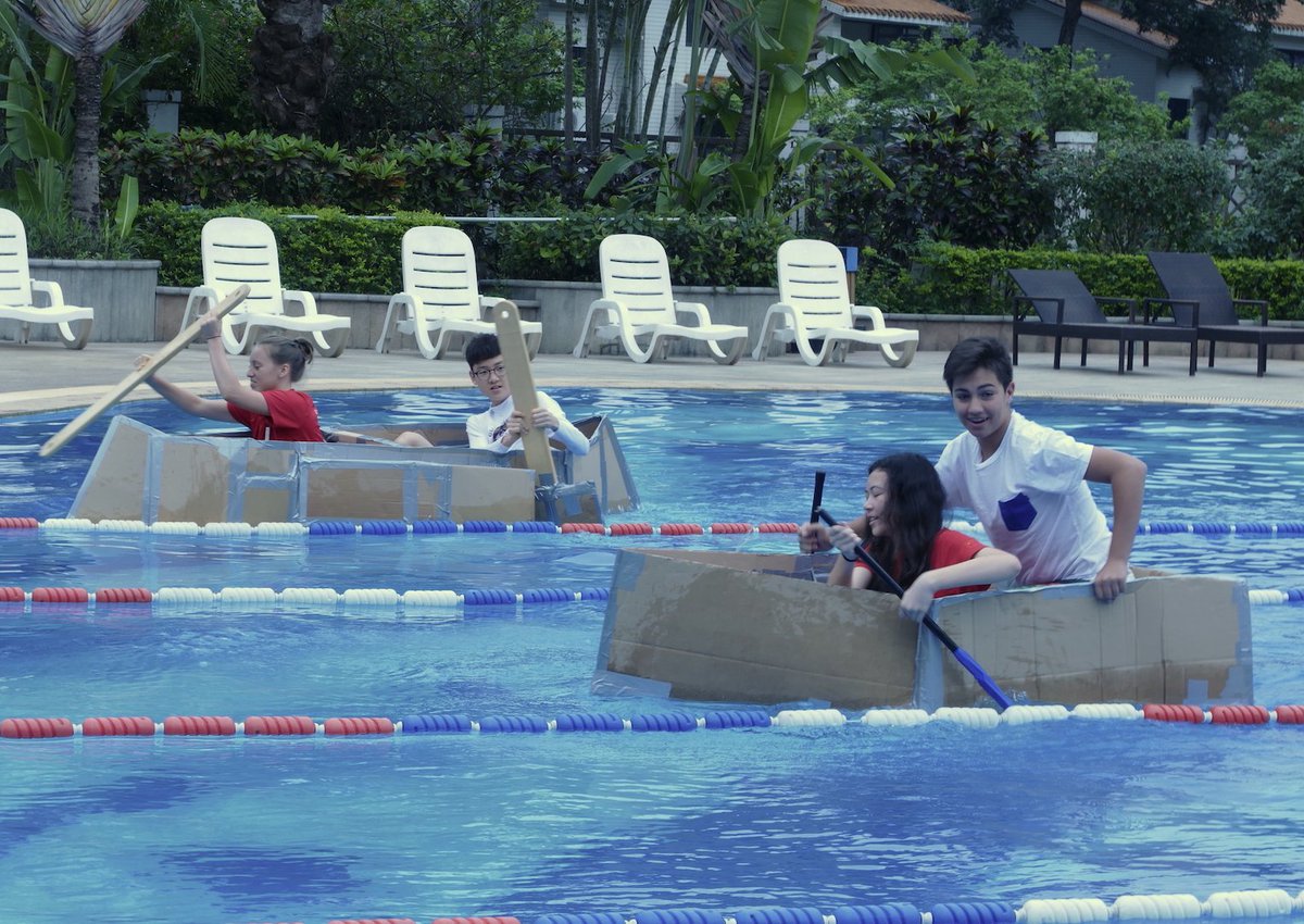 jacob7694's tweet photo. Engineering in action! Cardboard Boat Challenge 2017 Success! #sisrocks #ISSedu https://t.co/XoBQ00SNth