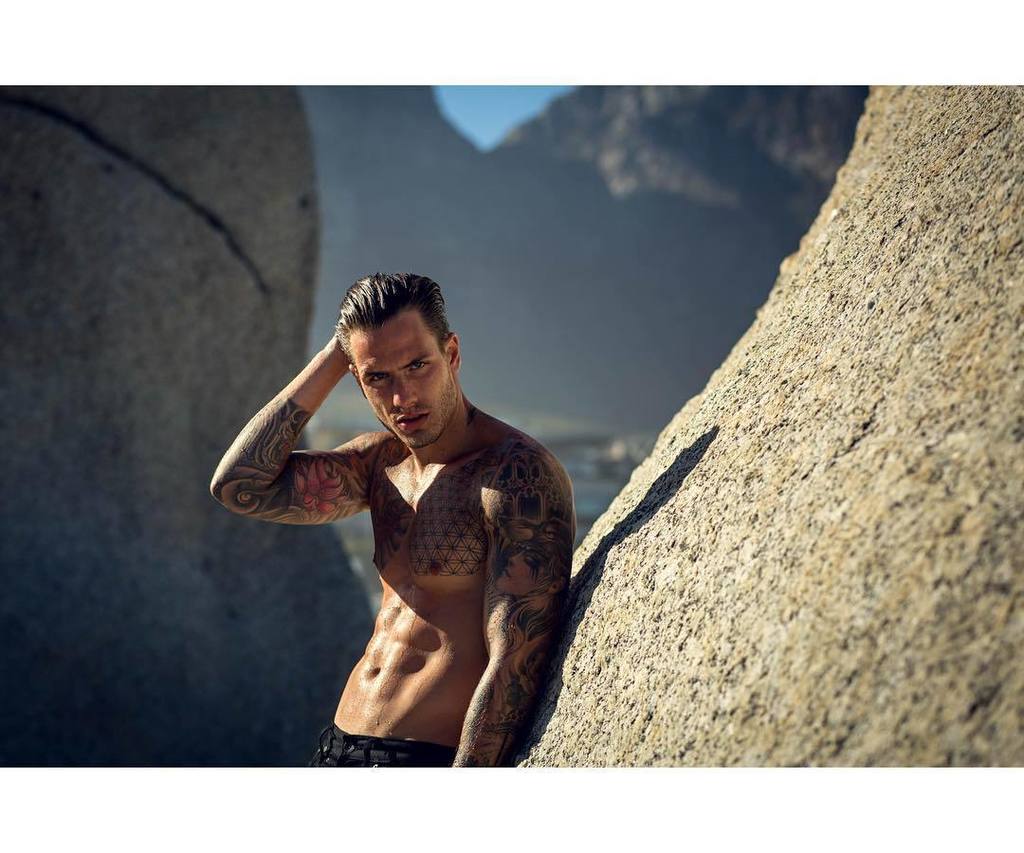 dseenya's tweet image. @sengersgr - @waymodel @fusionmodels_ct
#fusionmodels #waymodel #male #model #malemodel #fashionmodel #modellife #… ift.tt/2pRpJR2