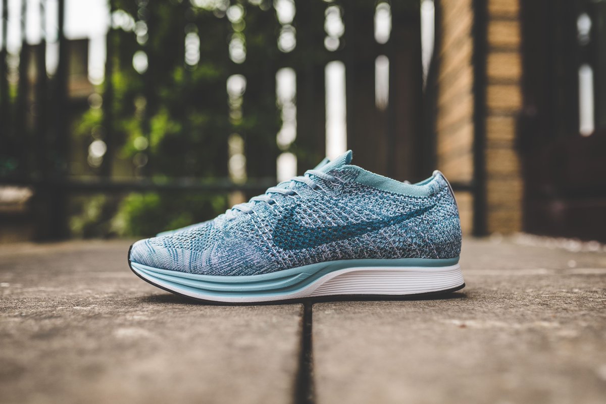 nike flyknit racer blueberry