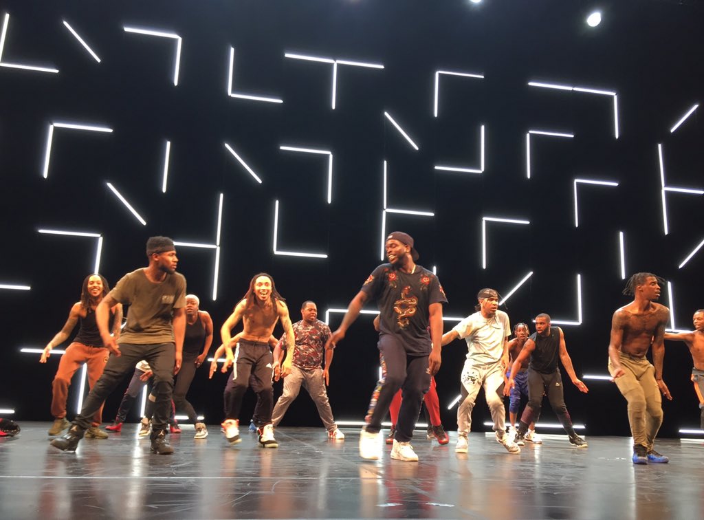 WangCecillia's tweet photo. #FLEXNEvolution @ParkAveArmory So much to say through movement. Talking #CommonJustice. Through Saturday, different justice talk each night https://t.co/CRr5NXBa6j