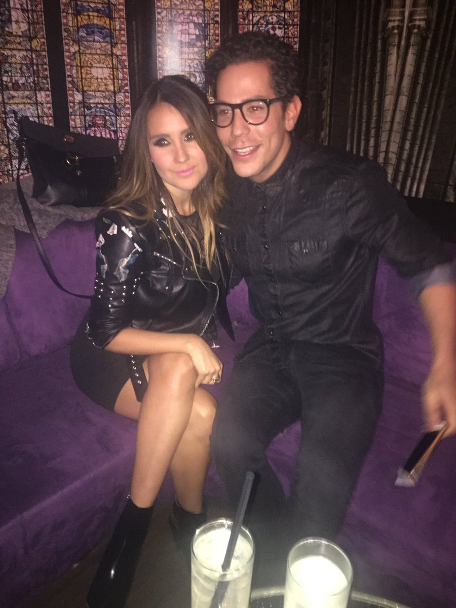 prensa_danna's tweet photo. En el aniversario de @EstiloDF #Digital @DulceMaria y @christiancha https://t.co/IDVAQuS8cT