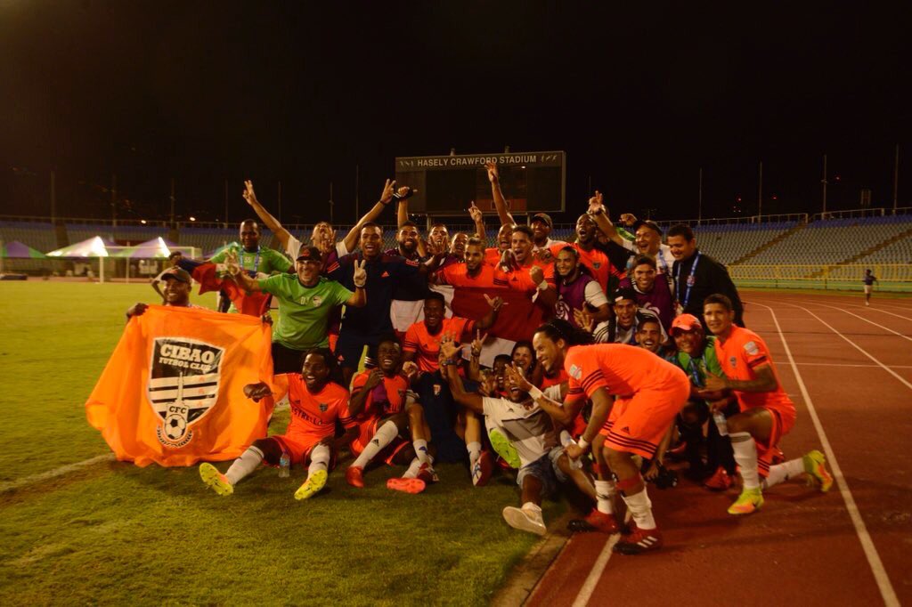 Out37's tweet photo. Felicitamos al 🇩🇴 @CibaoFC tras vencer 1-0 a @CentralFCTT en la @CFUOfficial. El domingo 21, 8PM, #CibaoFC frente a @Jablotehtt por el 🏆⚽️. https://t.co/QkJcl7sTgM