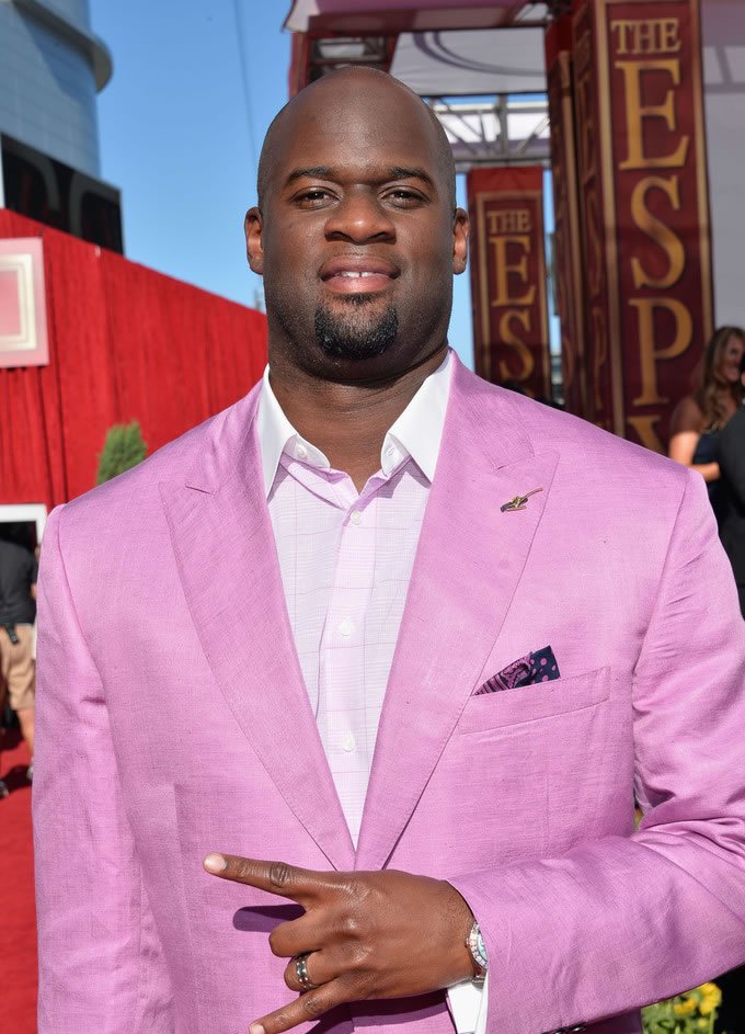 Happy Birthday Vince Young 