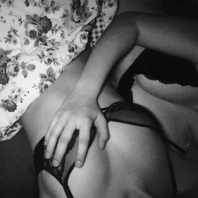 GIRLSONGlRLS's tweet photo. https://t.co/aV6M3VhMck