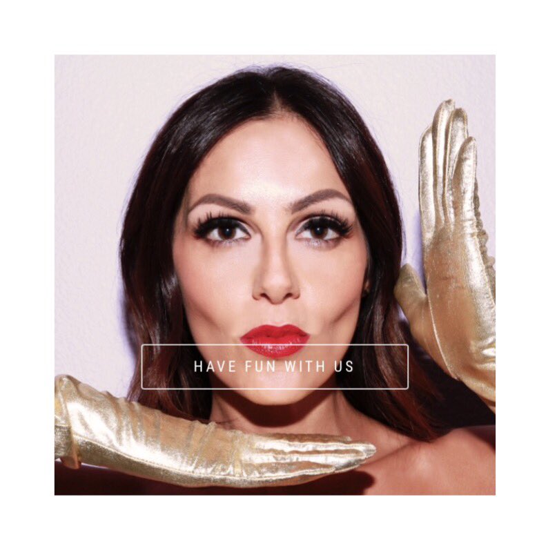 theacosmetics's tweet image. You guys! We are SO EXCITED to say that THEA is officially official! Give us a follow &amp;amp; let us know which 💄is your fav shade⭐️ #projectTHEA